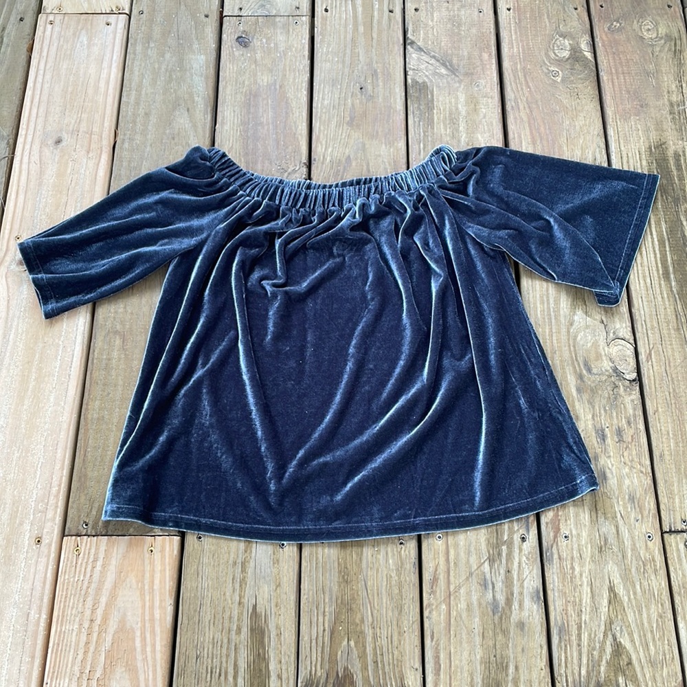 Listicle Off Shoulder Velvet Top